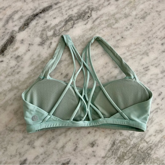 Lululemon Free To Be Zen Bra - Picture 4 of 7